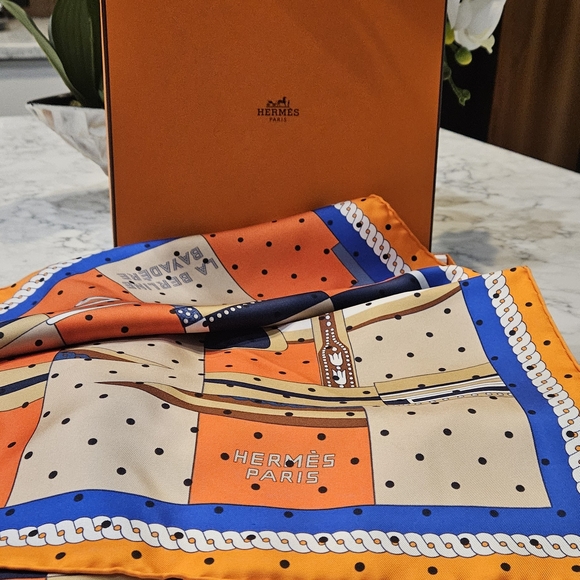 Hermès Silk La Berline Bayadere 90 Scarf - Picture 8 of 14